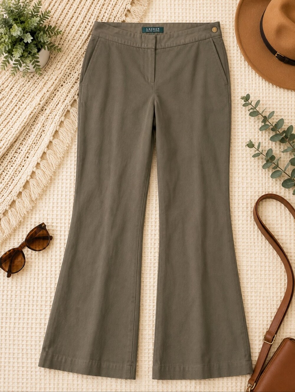 Lauren Ralph Lauren Size 12 Olive Green Straight Leg Stretch Pants